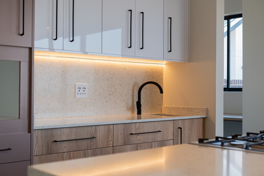 To Let 3 Bedroom Property for Rent in Helderzicht Eco Estate North West